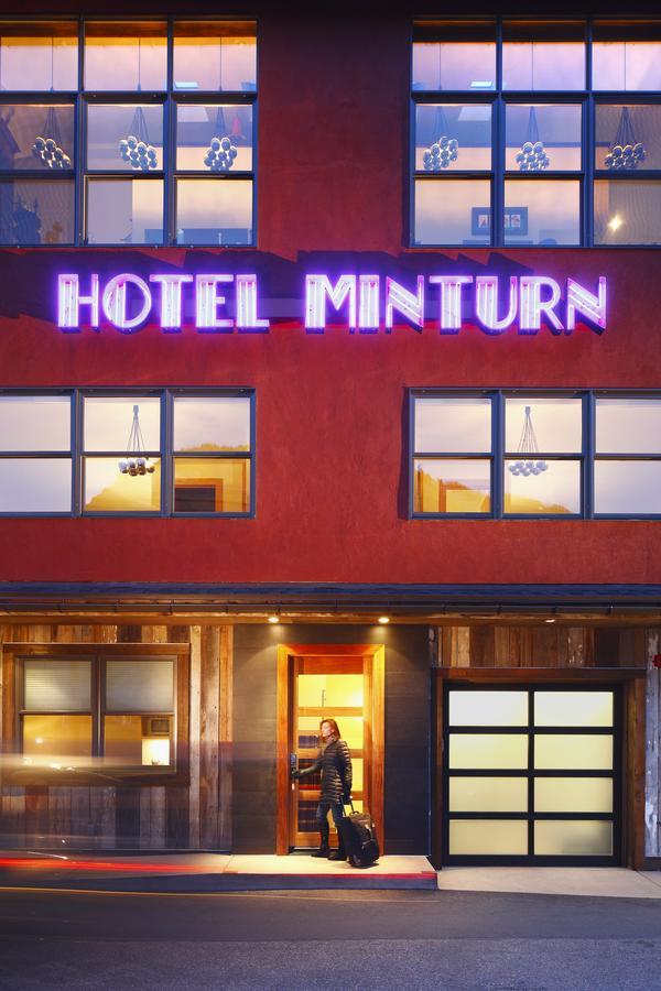 Hotel Minturn Exterior photo